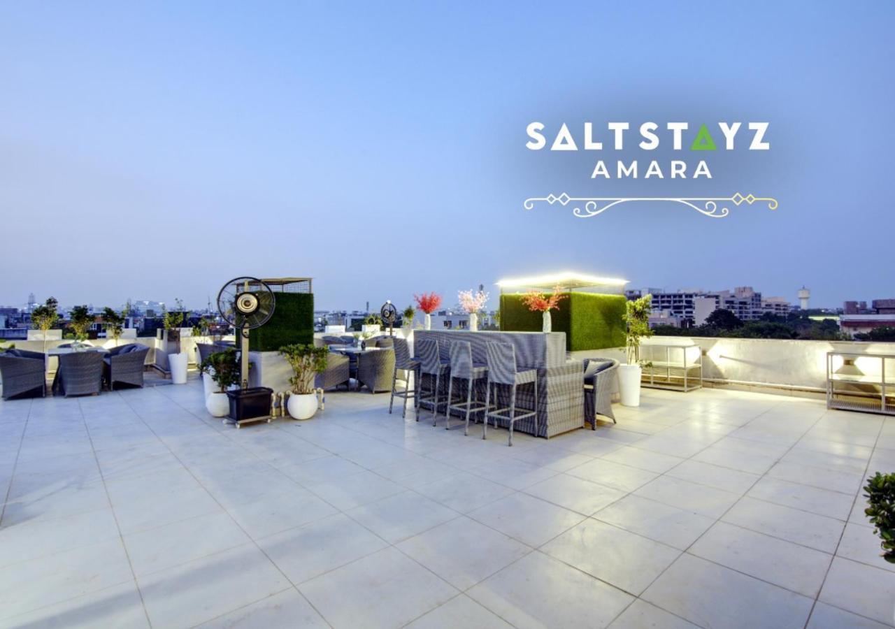 גורגאון Saltstayz Premier - Galleria Market Road & Sector 27 מראה חיצוני תמונה
